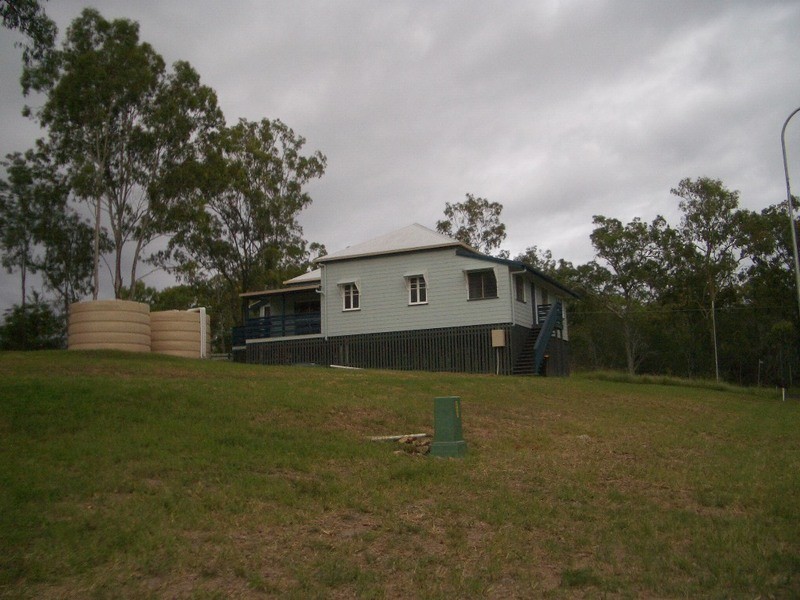 2 Green Valley Court, Childers QLD 4660
