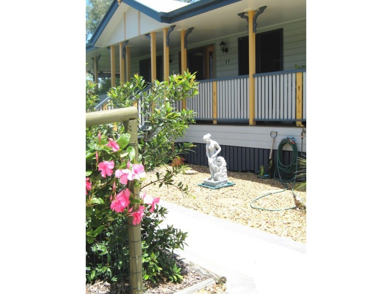 17 Snapper Court, Woodgate QLD 4660