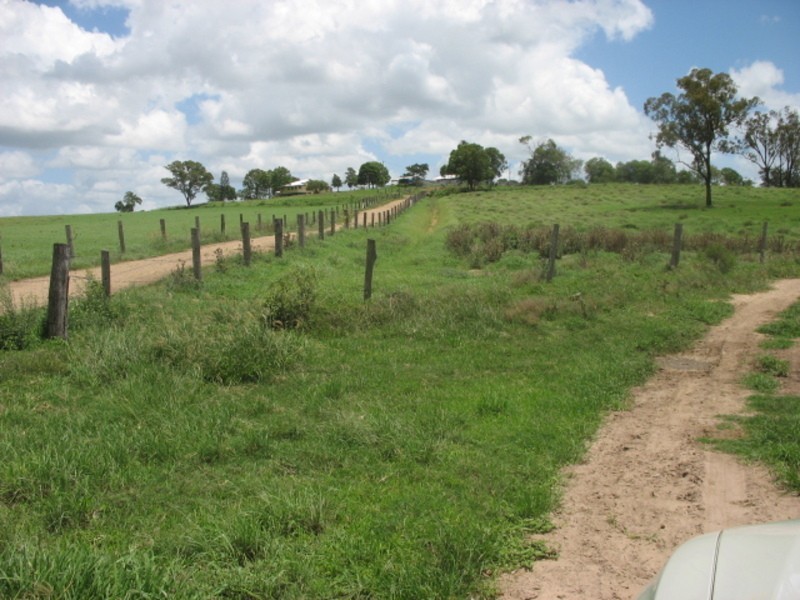 25 Red Hill Road, Woowoonga QLD 4621