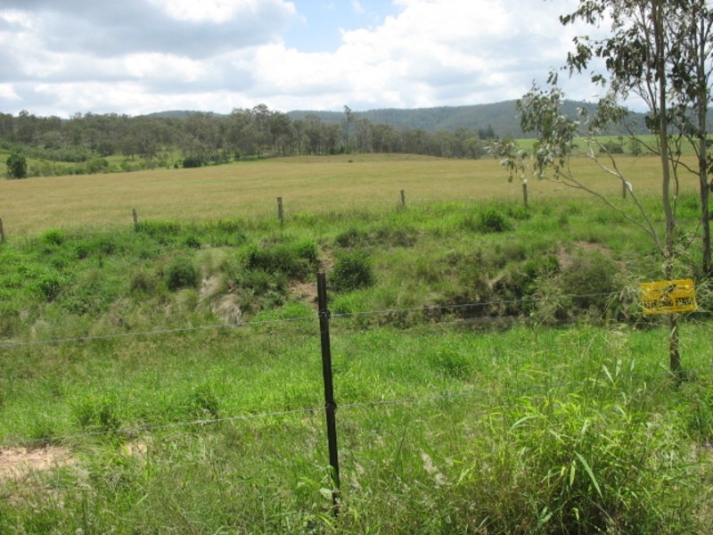 25 Red Hill Road, Woowoonga QLD 4621