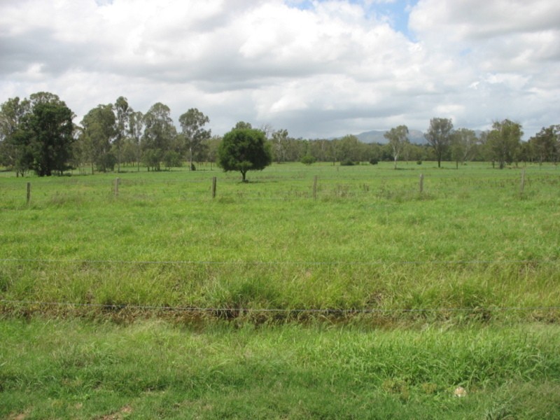 25 Red Hill Road, Woowoonga QLD 4621