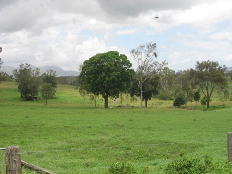 25 Red Hill Road, Woowoonga QLD 4621