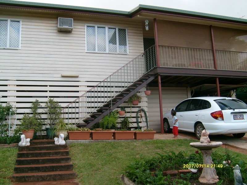 10 Elizabeth Street, Childers QLD 4660