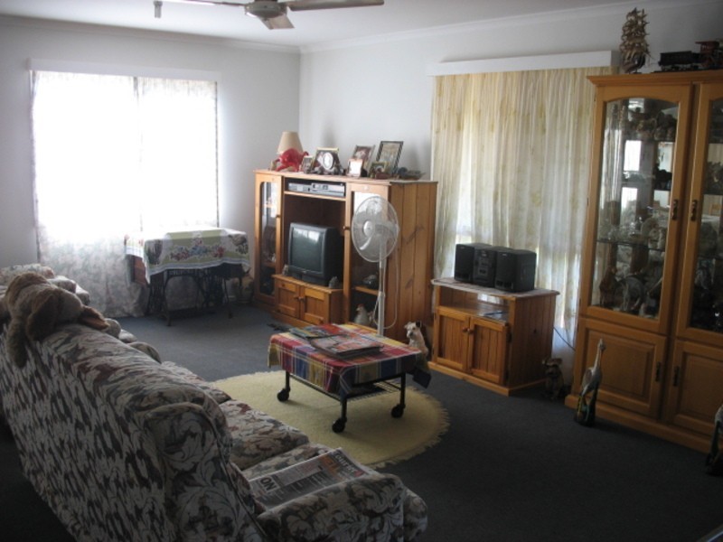 152 Rainbows Road, Childers QLD 4660