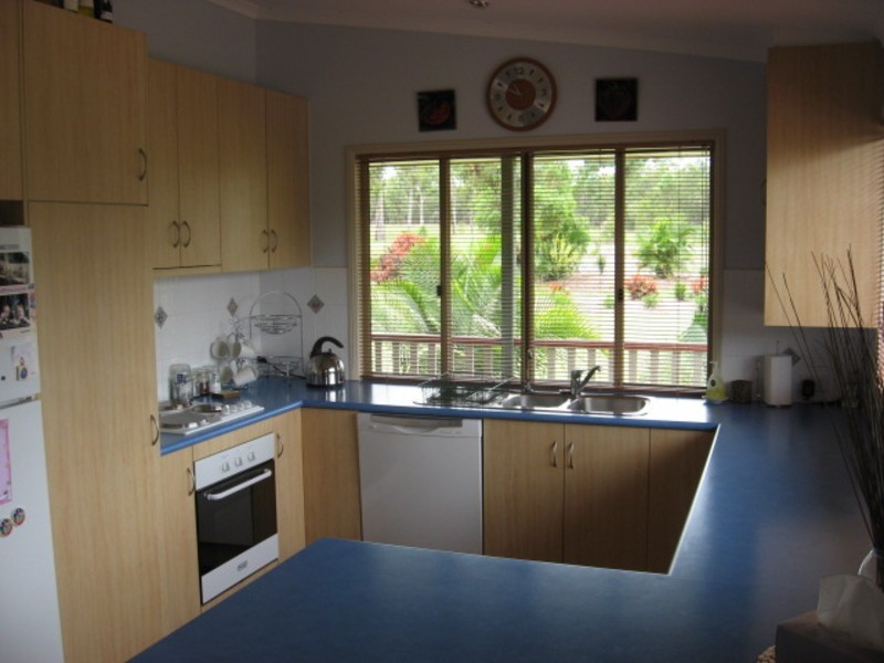 9 Oakview Drive, Childers QLD 4660