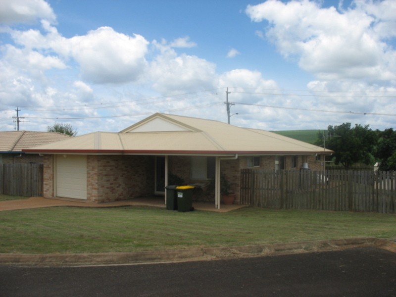 5 Canecutter Court, Childers QLD 4660