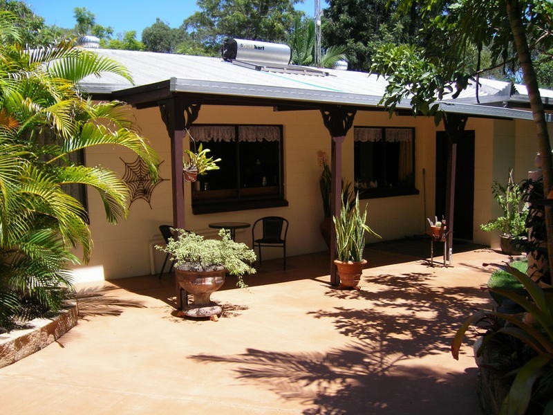 18 Andersen Street, Apple Tree Creek QLD 4660