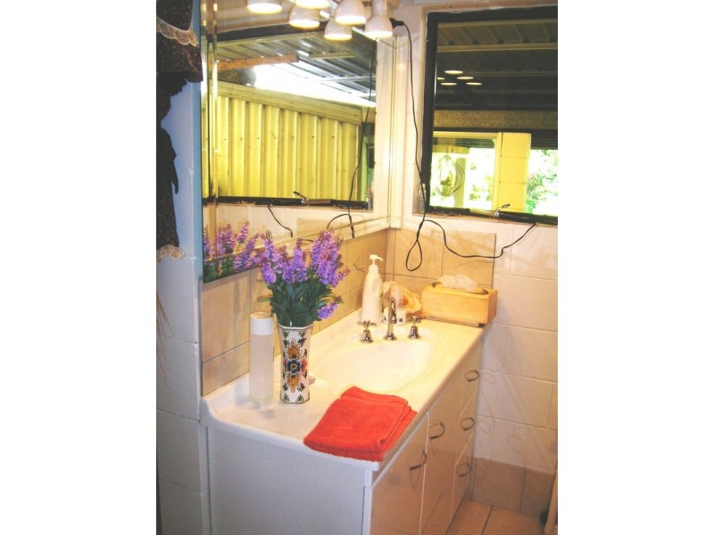 18 Andersen Street, Apple Tree Creek QLD 4660