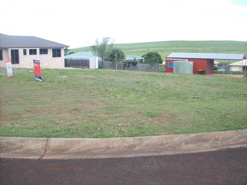 5 Pioneer Avenue, Childers QLD 4660