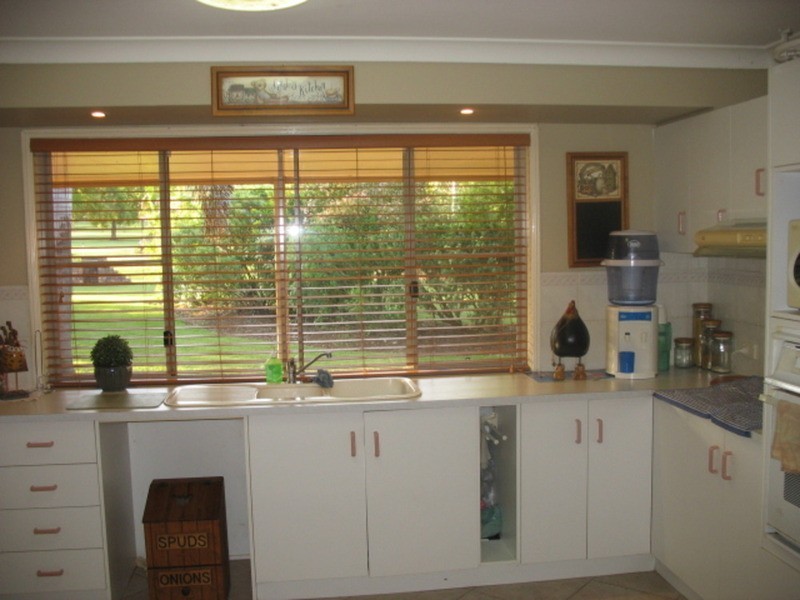 16 Station Road, Horton QLD 4660