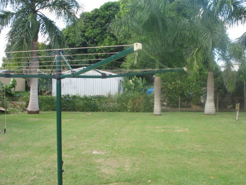 8 May Street, Gin Gin QLD 4671