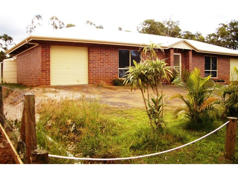 2 Wallace Street, Childers QLD 4660