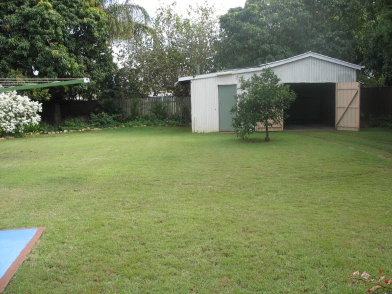 38 Walsh Street, Biggenden QLD 4621