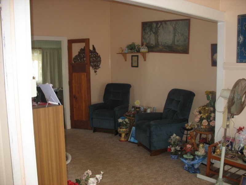 38 Walsh Street, Biggenden QLD 4621