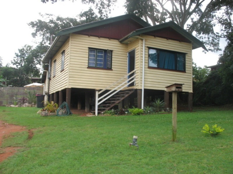 4 Elizabeth Street, Childers QLD 4660