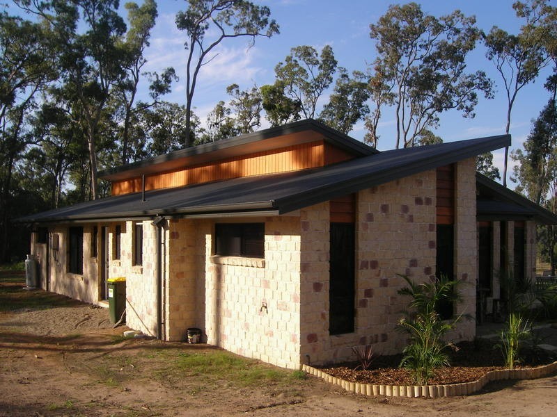 142 Park Avenue, Childers QLD 4660