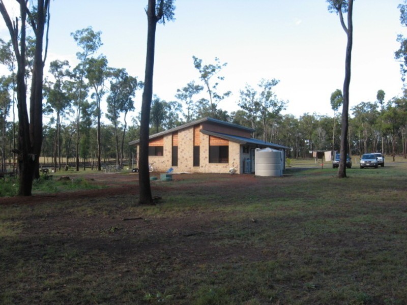 142 Park Avenue, Childers QLD 4660