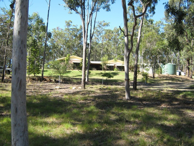 213 Rainbows Road, Childers QLD 4660