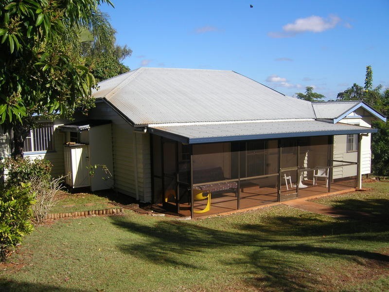 43 Chews Road, Childers QLD 4660