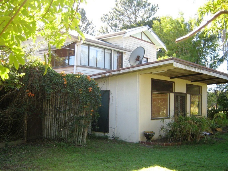 13 Old Woodgate Road, Childers QLD 4660