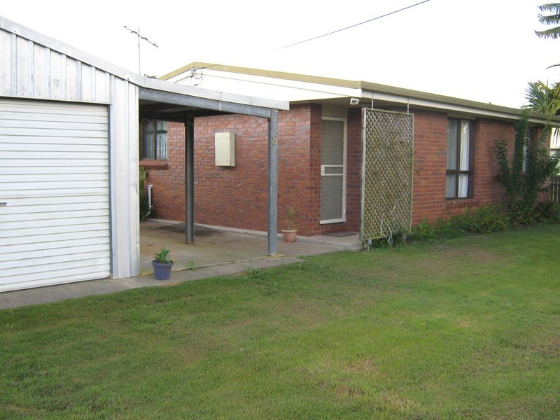 8 Moller Street, Buxton QLD 4660