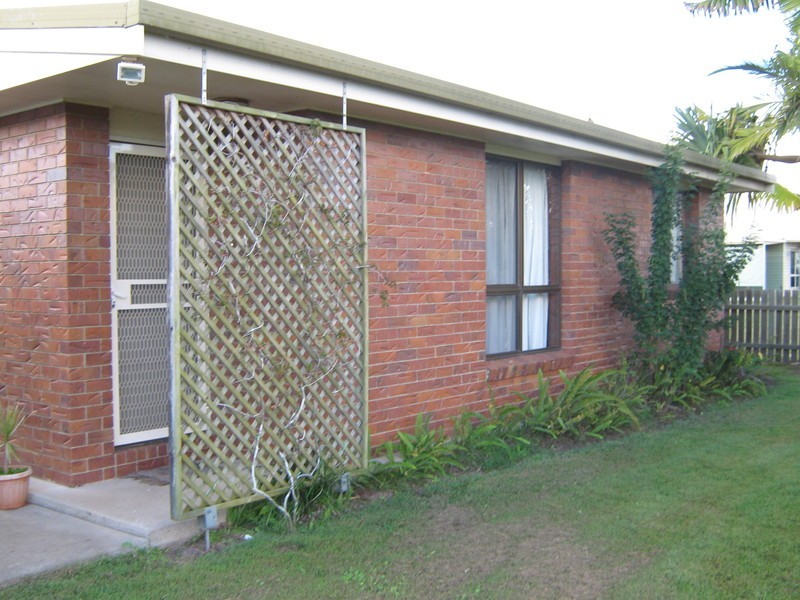 8 Moller Street, Buxton QLD 4660