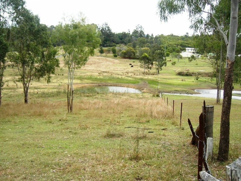 33 Lakeview Drive, Childers QLD 4660