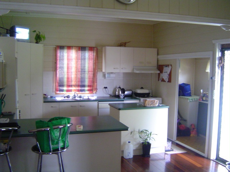 17 West Street, Childers QLD 4660