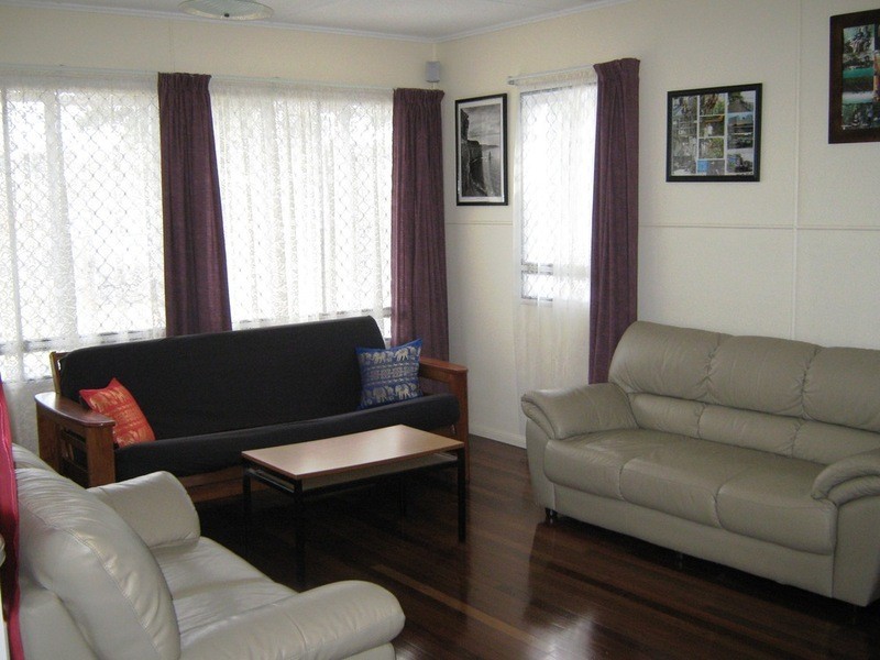 29 Oakes Street, Childers QLD 4660