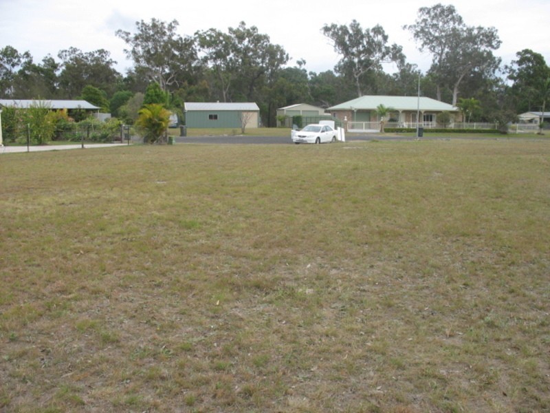 8 Irene Ratcliffe Court, Buxton QLD 4660