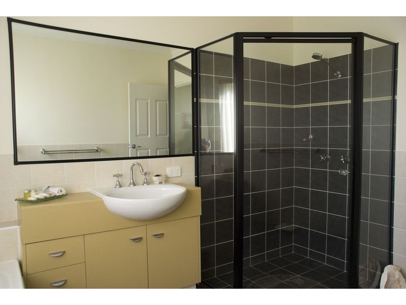 9 Wattle Street, Woodgate QLD 4660