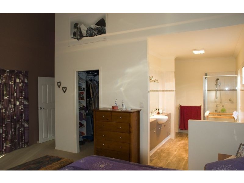 9 Wattle Street, Woodgate QLD 4660