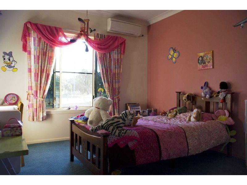 9 Wattle Street, Woodgate QLD 4660