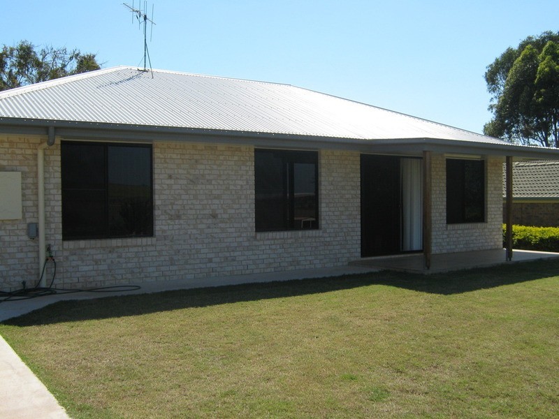10 Pioneer Avenue, Childers QLD 4660