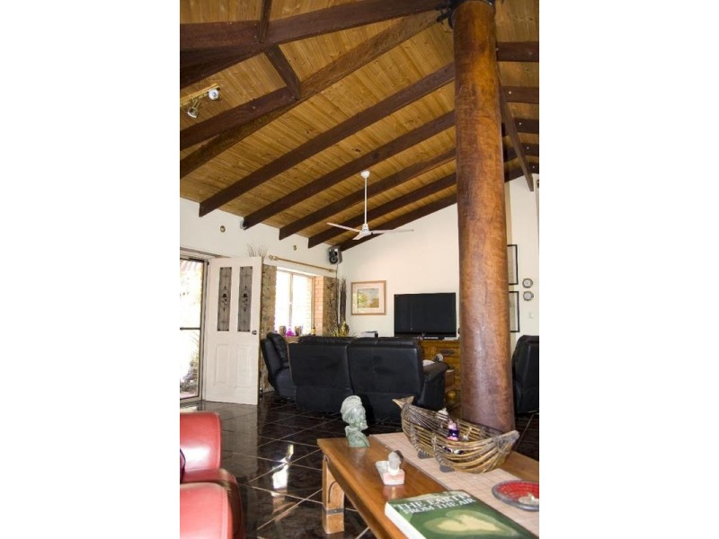 264 Rainbows Road, Childers QLD 4660