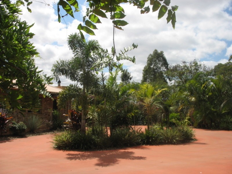 264 Rainbows Road, Childers QLD 4660
