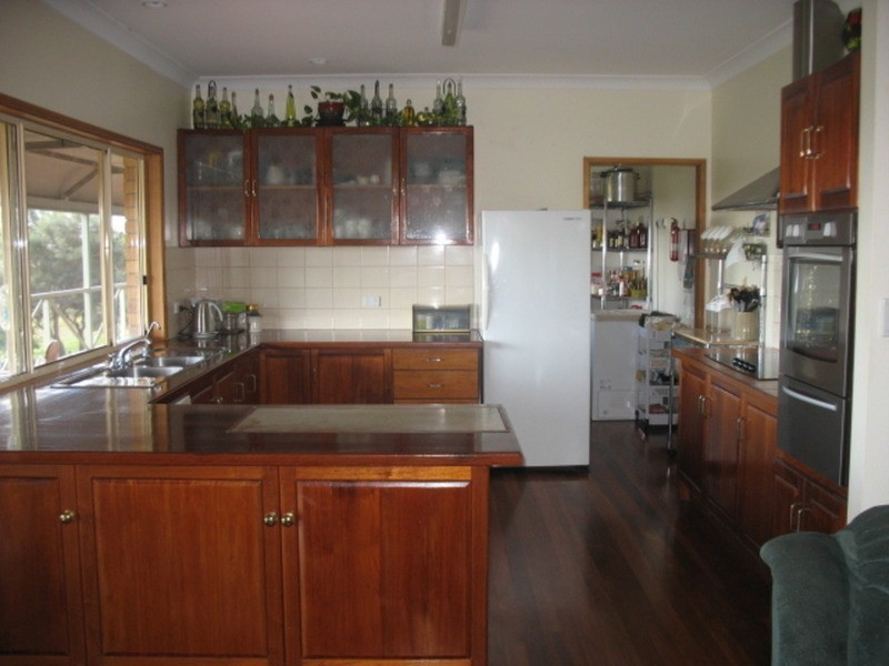 28986 Bruce Highway, Childers QLD 4660