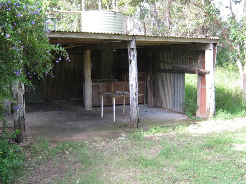 208 Station Road, Childers QLD 4660