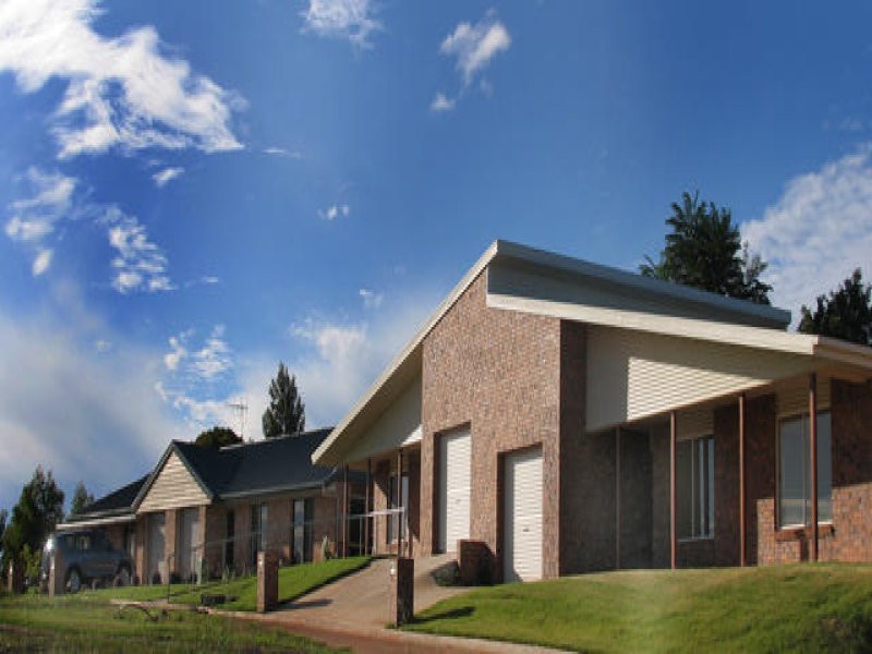 4/6 Lawman Place, Childers QLD 4660