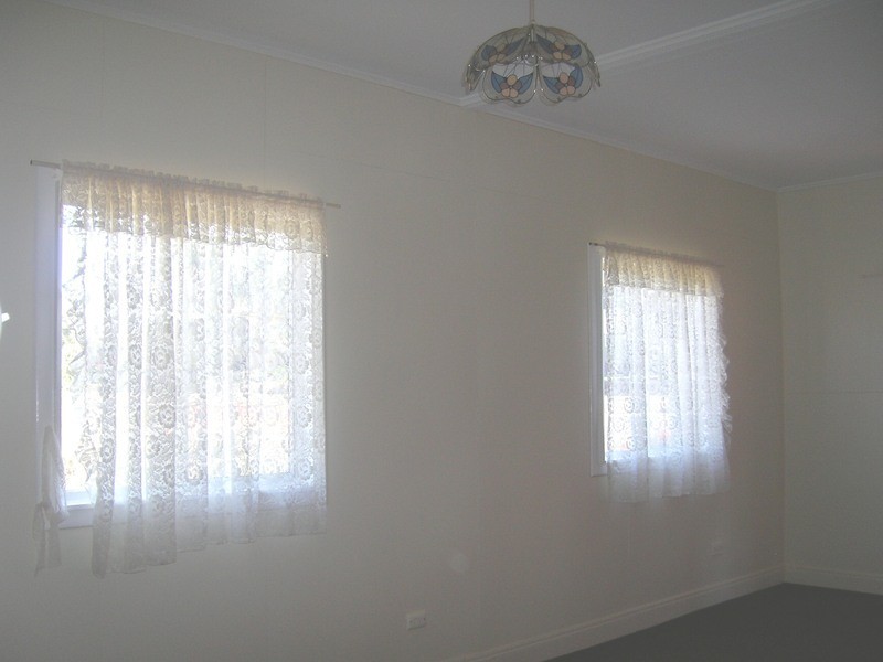 7 Elizabeth Street, Childers QLD 4660