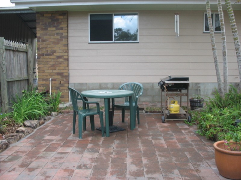 12 Tyndall Street, Apple Tree Creek QLD 4660