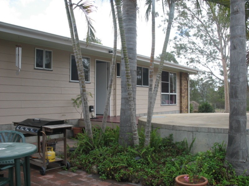 12 Tyndall Street, Apple Tree Creek QLD 4660