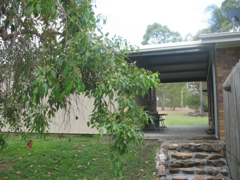 12 Tyndall Street, Apple Tree Creek QLD 4660