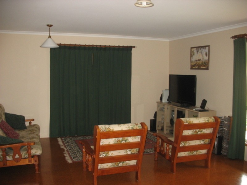 12 Tyndall Street, Apple Tree Creek QLD 4660