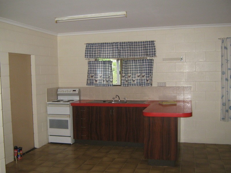 7 Cevn Street, Childers QLD 4660