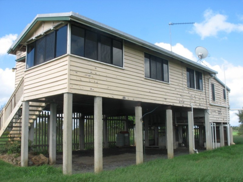 31696 Bruce Highway, Booyal QLD 4671