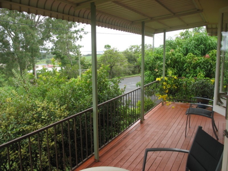 18 Elizabeth Street, Childers QLD 4660