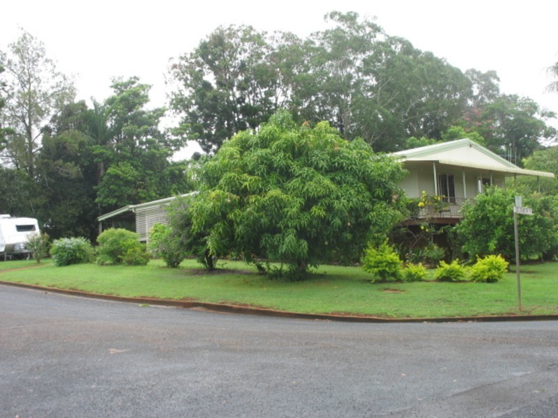 18 Elizabeth Street, Childers QLD 4660