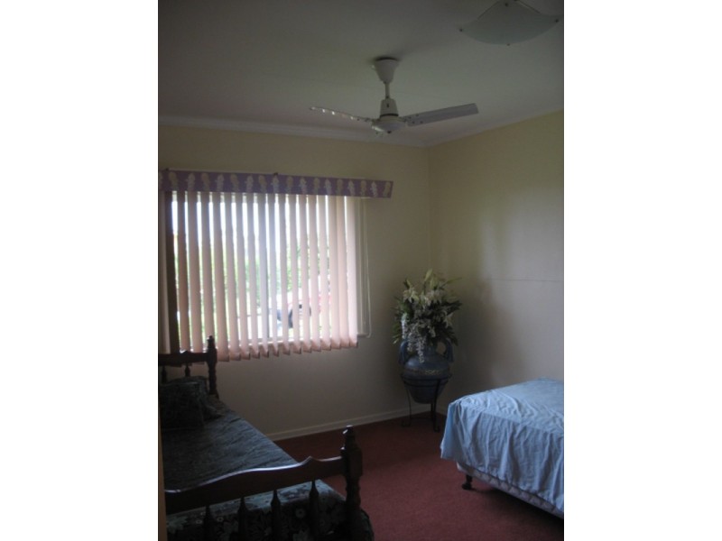 18 Elizabeth Street, Childers QLD 4660