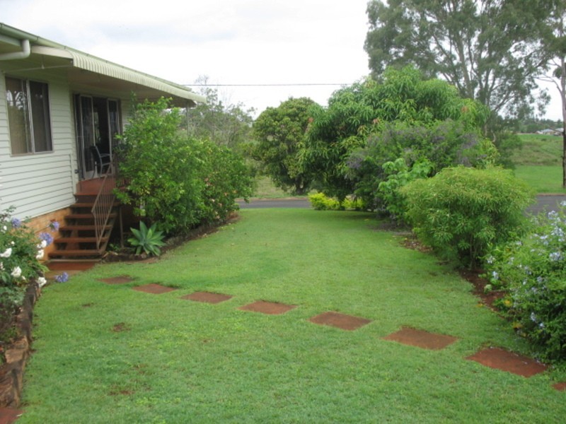 18 Elizabeth Street, Childers QLD 4660